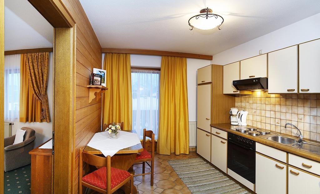 Apartamento Haus Sonnleit Kössen Habitación foto